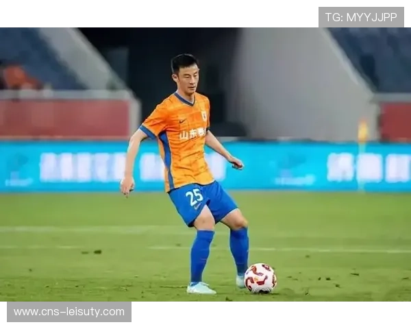 彭欣力试训青岛西海岸职业生涯新挑战